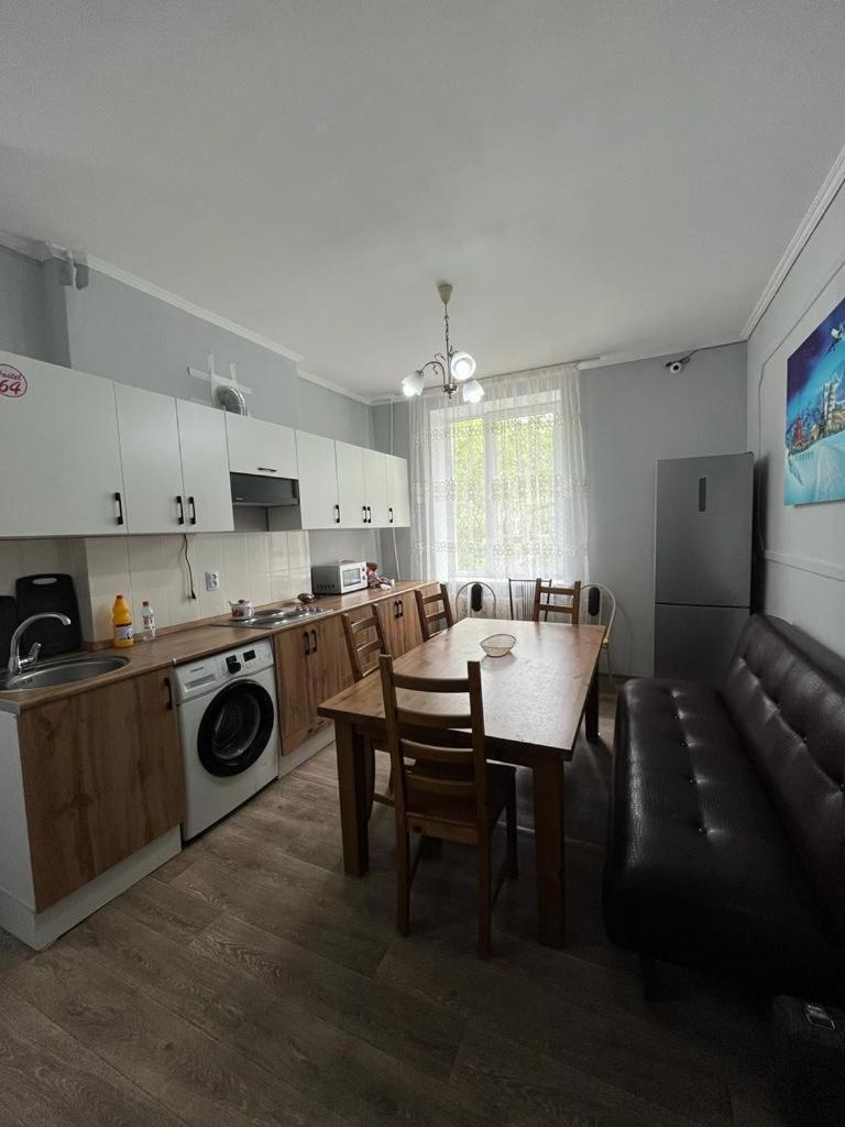 Hostel64 Αλμάτι Εξωτερικό φωτογραφία