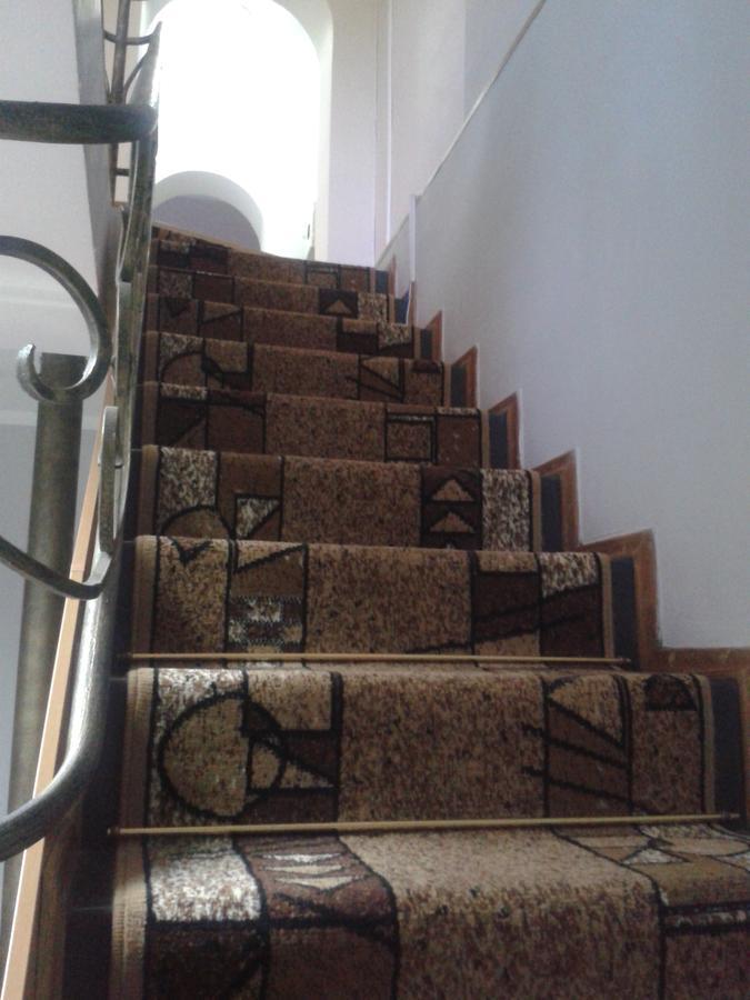 Hostel64 Αλμάτι Εξωτερικό φωτογραφία